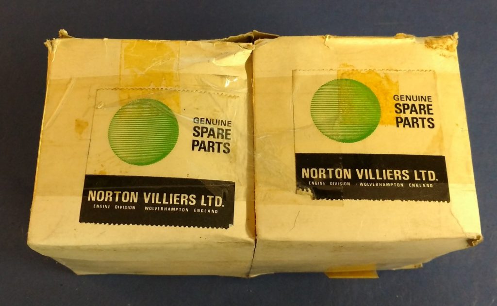 NOS Norton 750cc Piston Set – Standard Size – Baxter Cycle